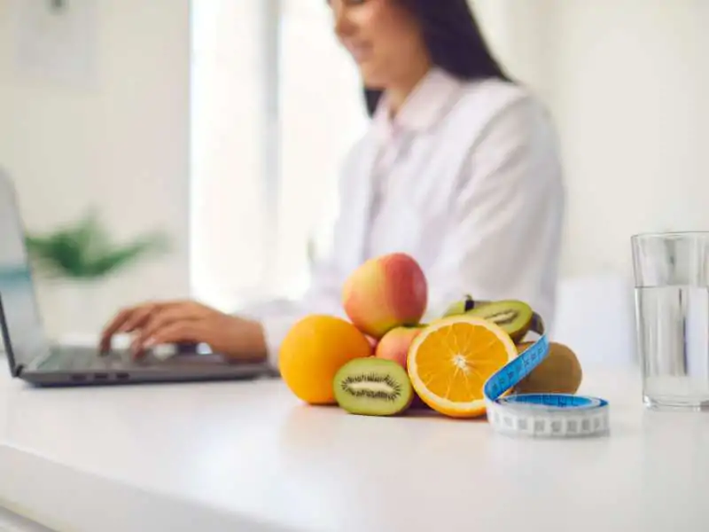 consulte um especialista em nutrição